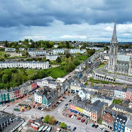 A Stylish 2 Bed Apartment In Cobh Town - Lux Stay Luaran gambar
